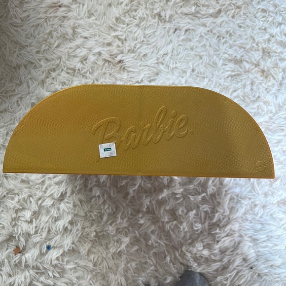 - NRFB Celebration Barbie ~ 2000 🎊 - Picture 8 of 12